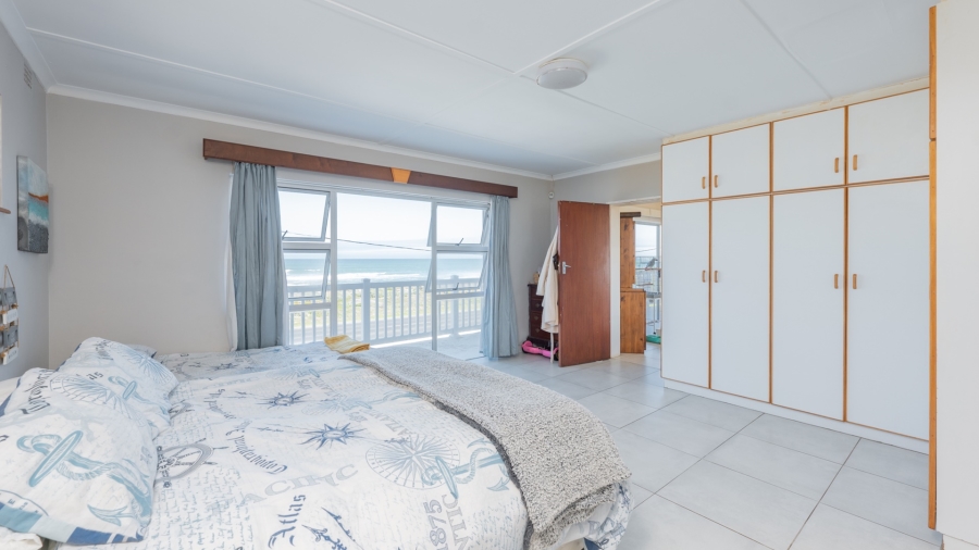 7 Bedroom Property for Sale in Struisbaai Western Cape